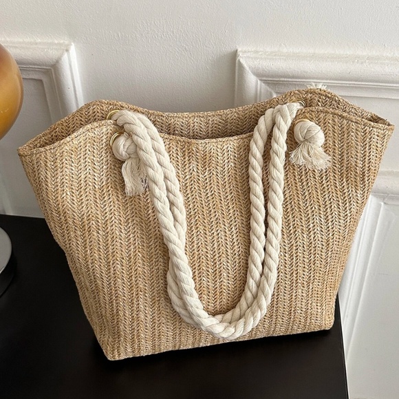 Medium Tote Straw Bag Khaki Beige Lined Rope Handles Beach Summer - Picture 1 of 8